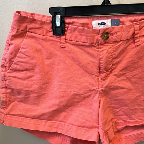 Old Navy women’s shorts size 6 - Picture 2 of 4